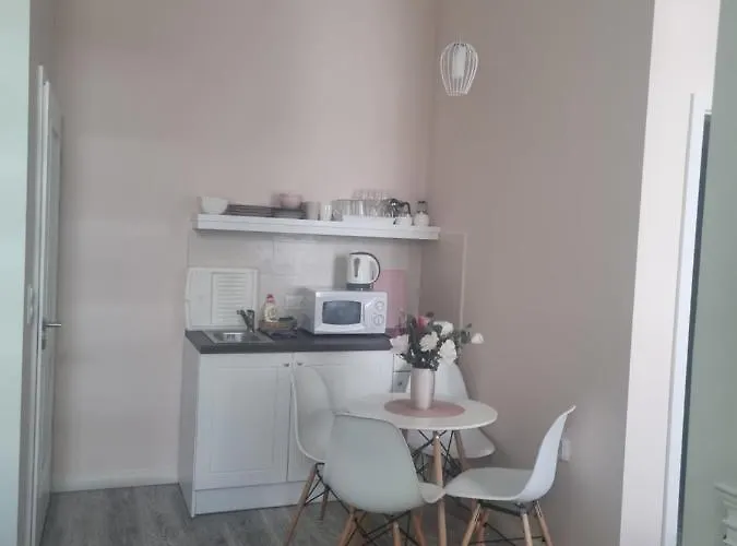 Casa de hóspedes Eden Center Győr